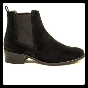 Steve Madden Yasmine Suede Boots